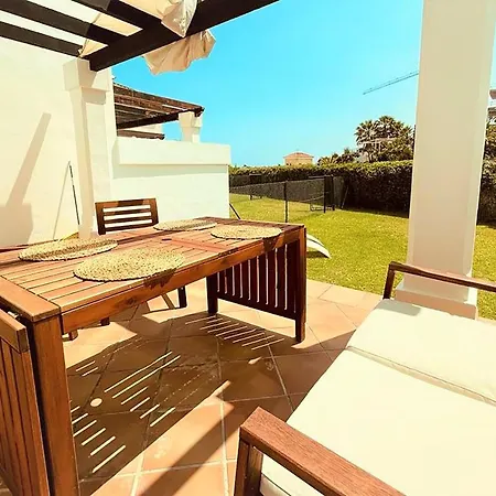 West Townhouse Lobon Holiday home