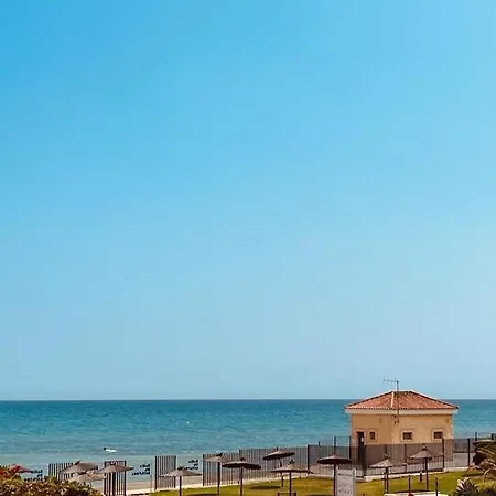 West Townhouse Lobon Holiday home *